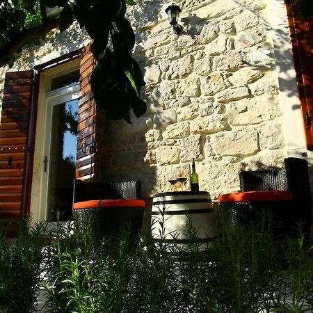 Old House Daire Sveti Filip i Jakov Dış mekan fotoğraf